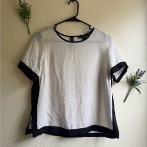 Atmosphere White and Black Boxy Blouse with Short Sleeves